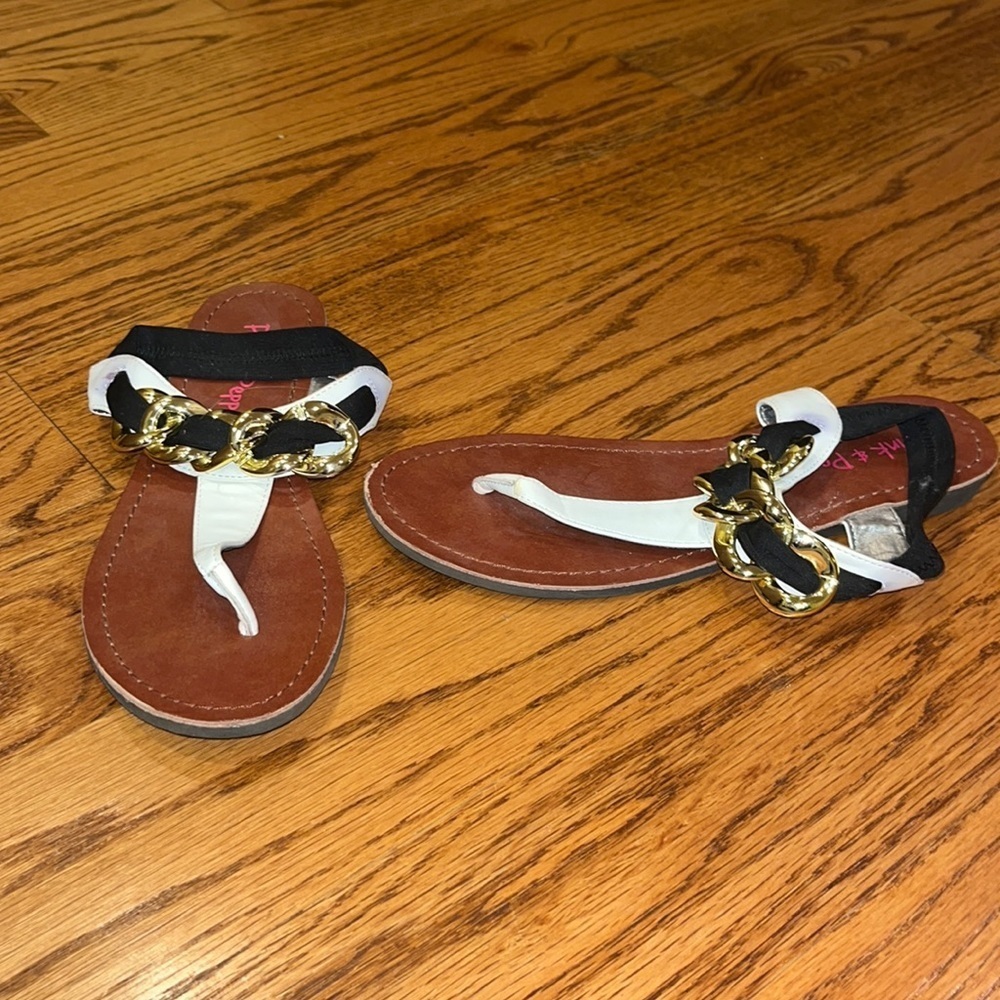 Pink & Pepper Woman’s Sandals Size 8.5